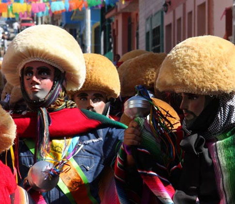 Los Parachicos en la Fiesta Tradicional de Enero de Chiapa de Corzo